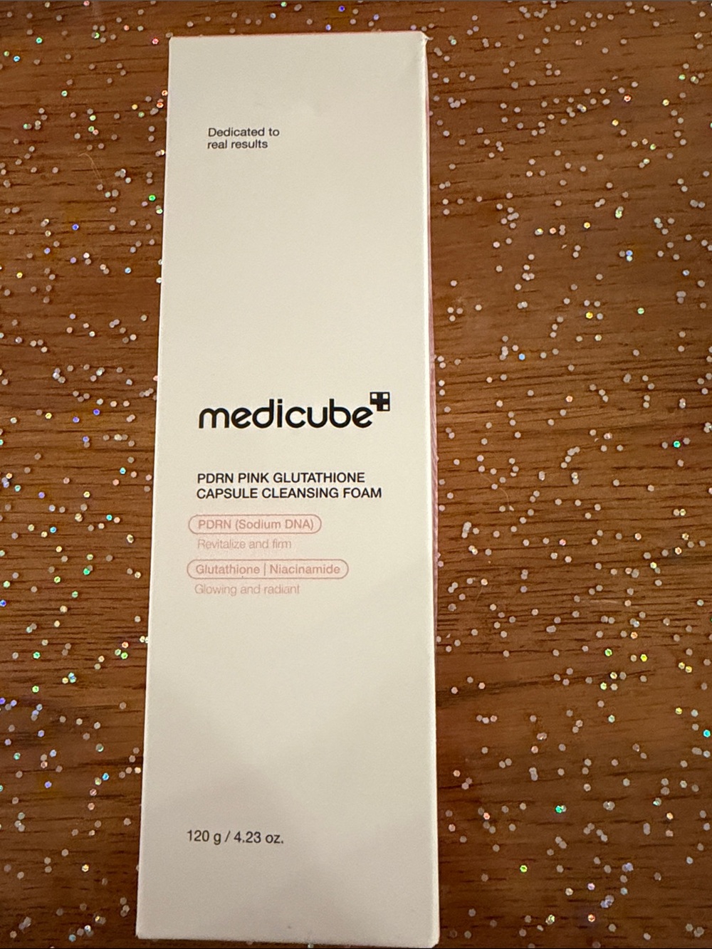 Medicube PDRN Pink Glutathione Capsule Cleansing Foam — Pink